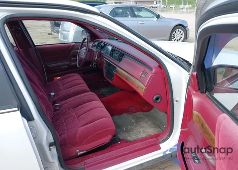 1993 Ford Crown Victoria Lx z USA, uszkodzony, nr VIN 2FACP74W2PX101414